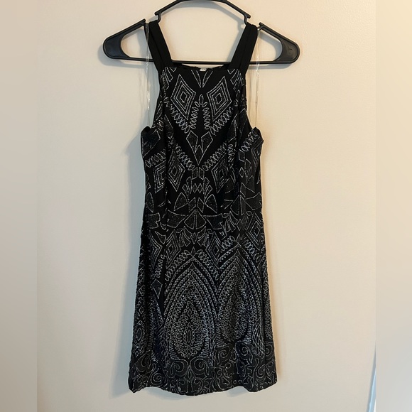 Dresses & Skirts - Black dress NWT